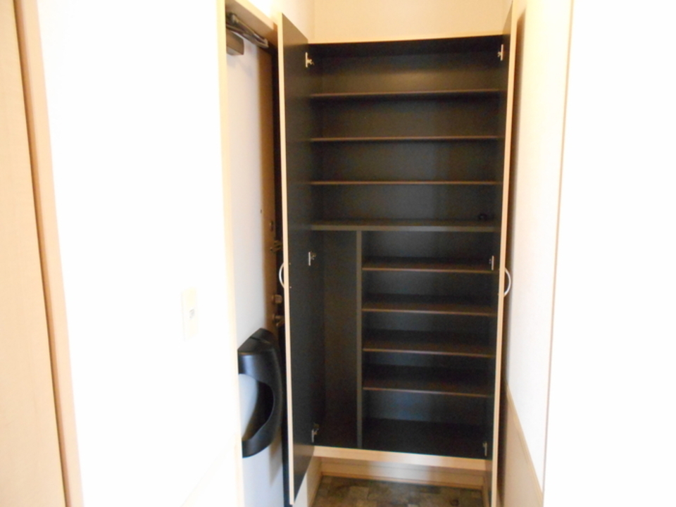 シューズボックス