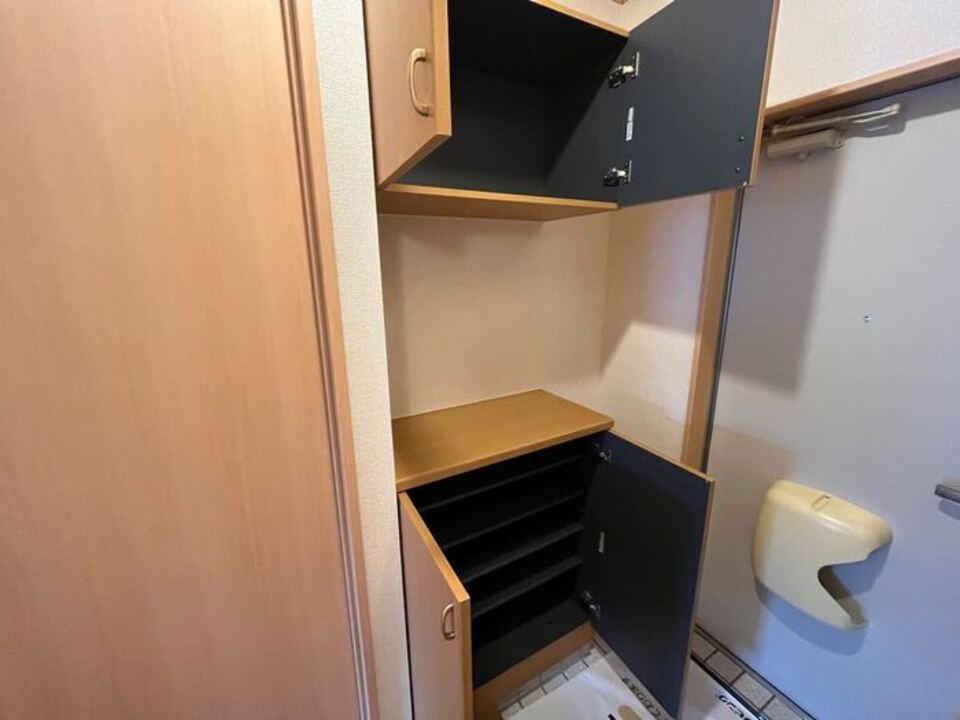 シューズボックス