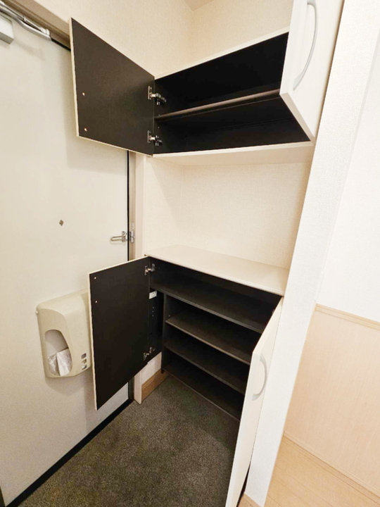 シューズボックス