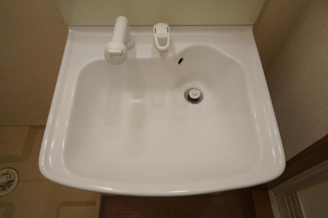 シャワー付洗面化粧台