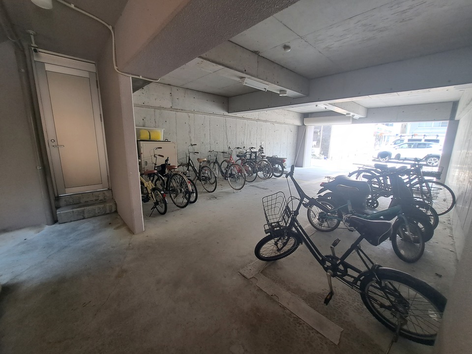 駐輪場