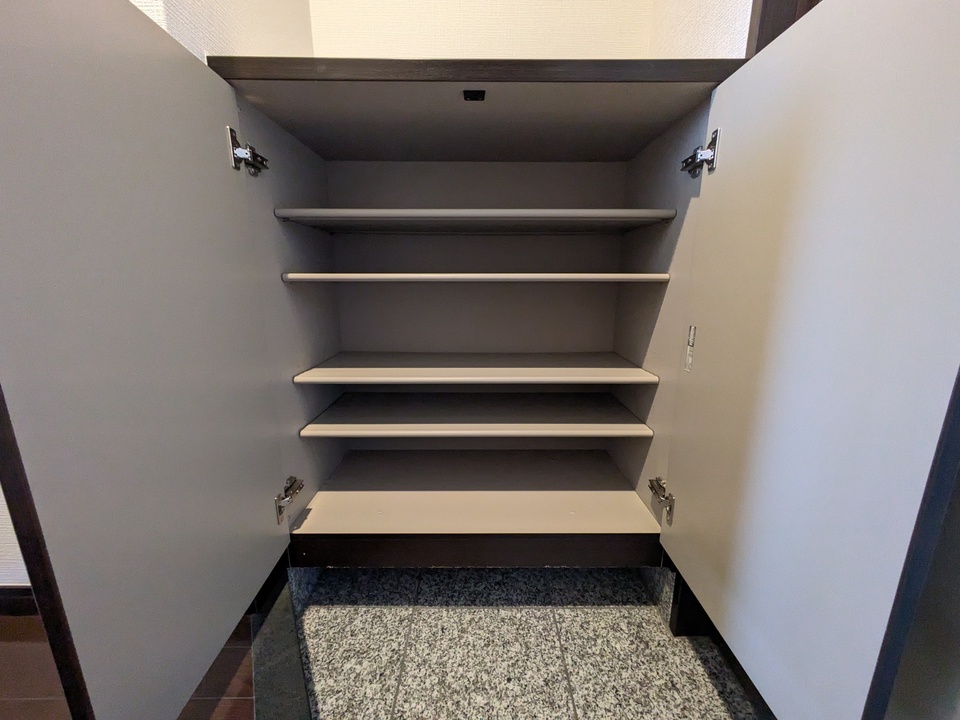 シューズボックス