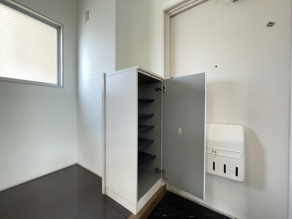 シューズボックス