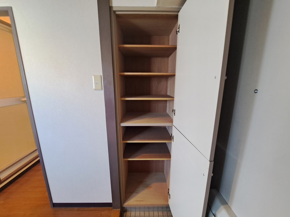 シューズボックス