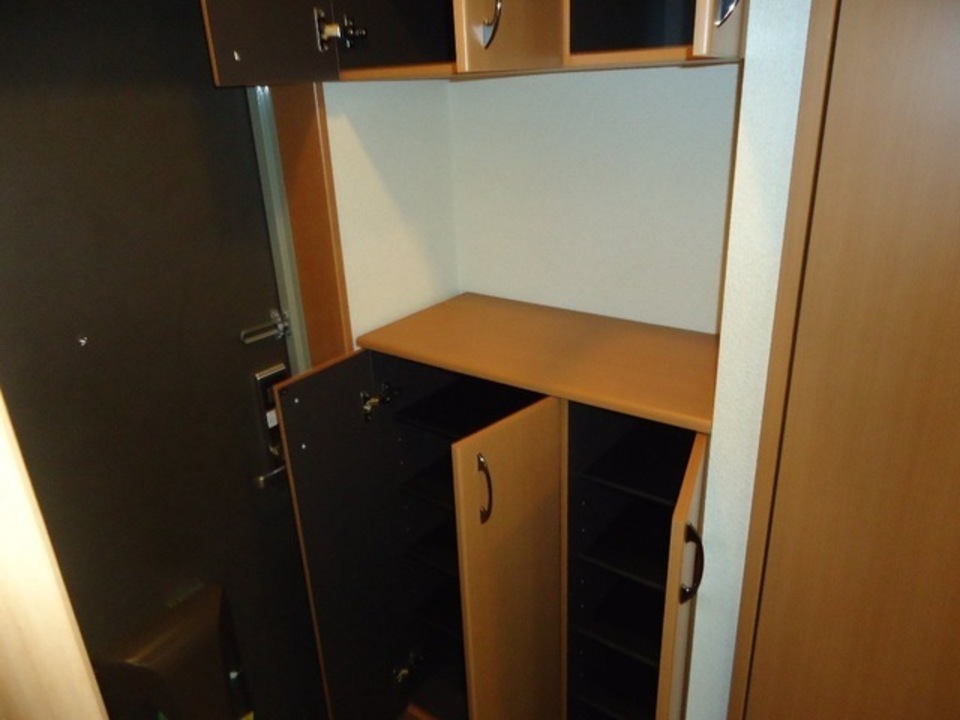 シューズボックス