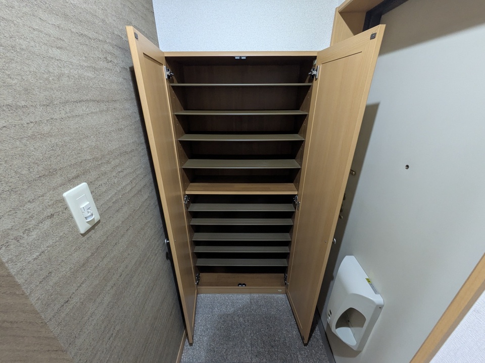 シューズボックス
