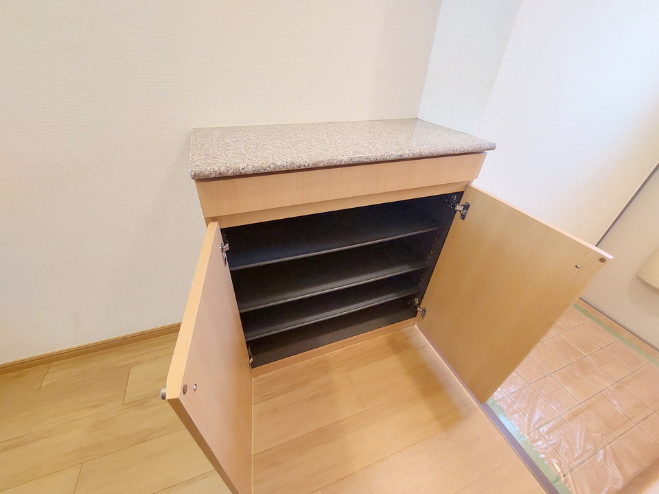 シューズボックス