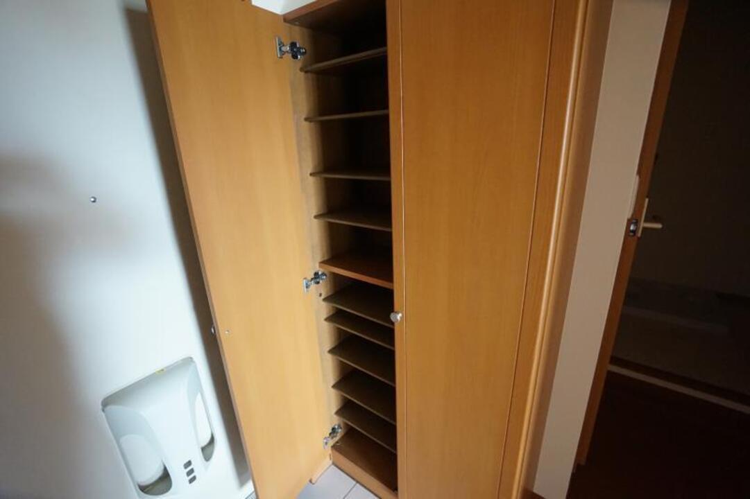 シューズボックス