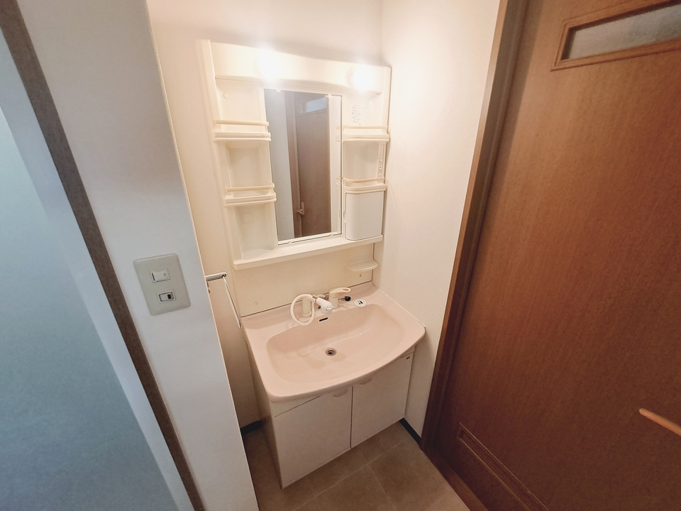 シャワー付き洗面化粧台