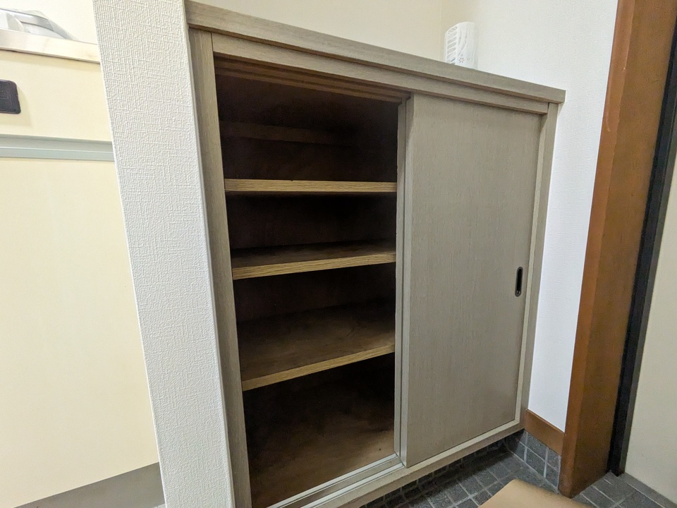 シューズボックス