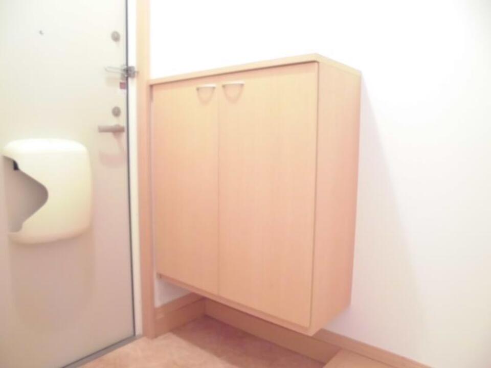 シューズボックス