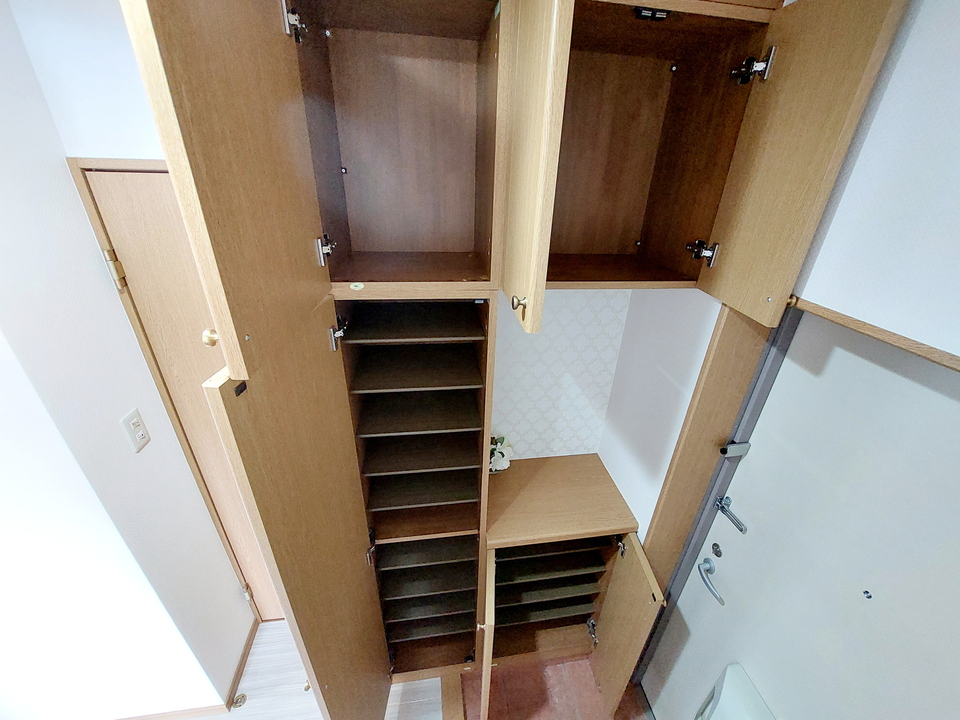 シューズボックス