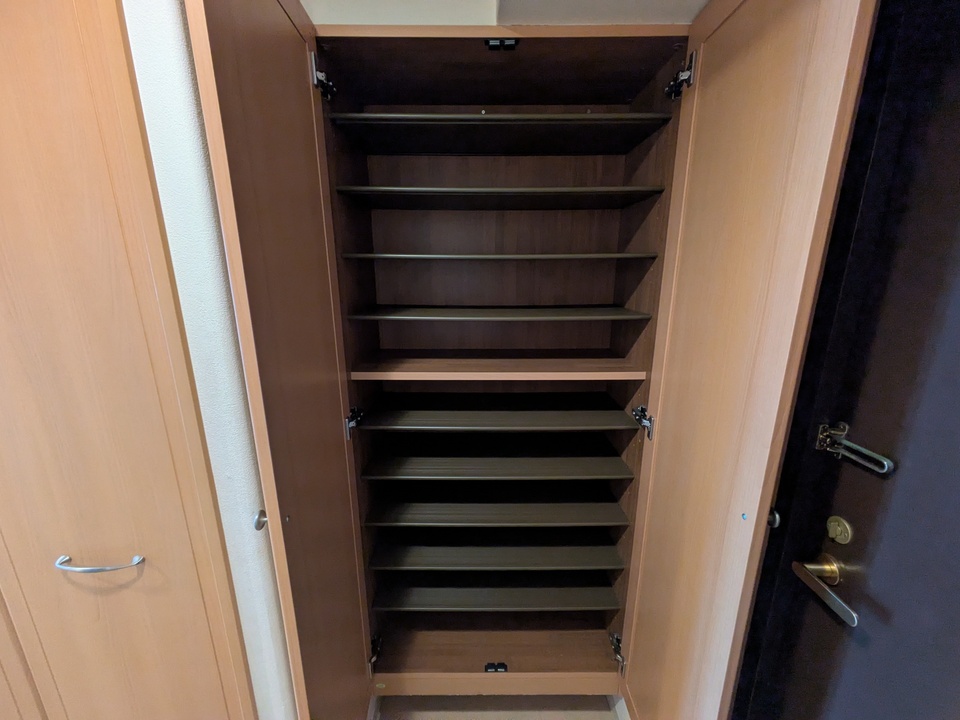 シューズボックス