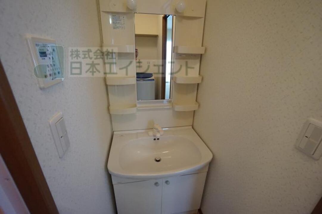 シャンプードレッサー