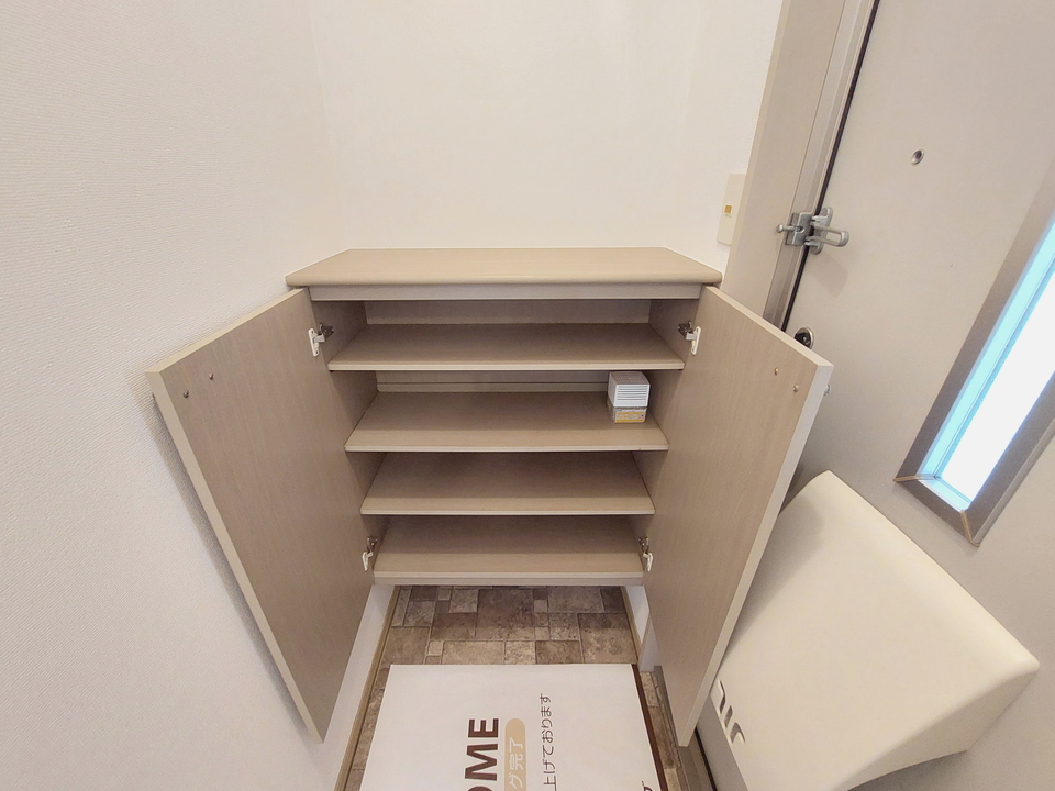 シューズボックス