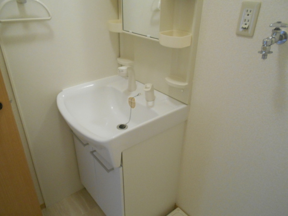 シャワー付洗面化粧台