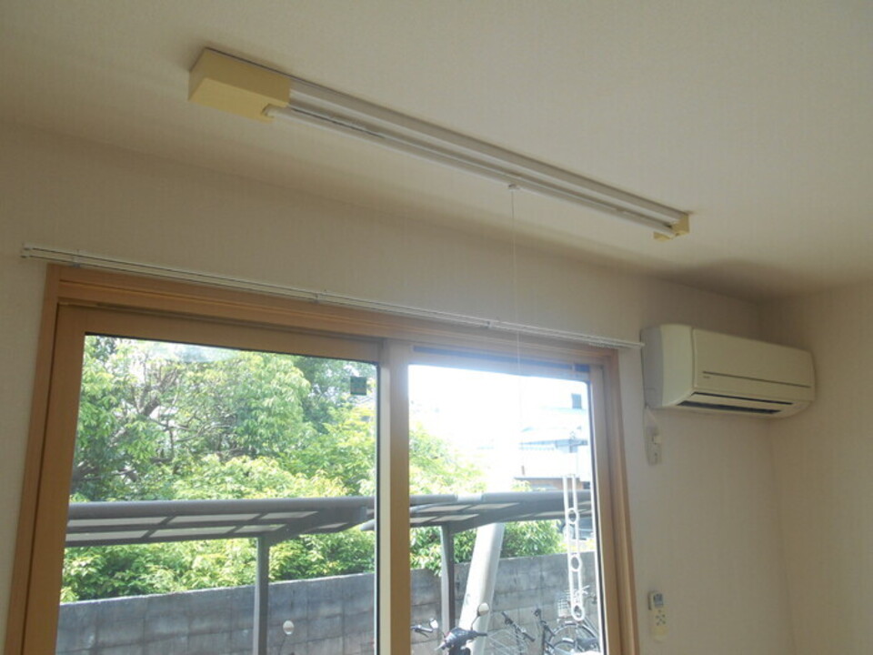 室内物干しユニット