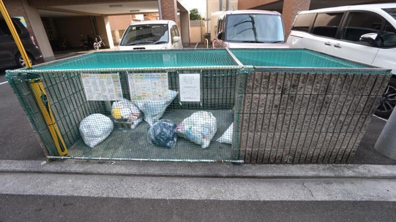 ゴミステーション