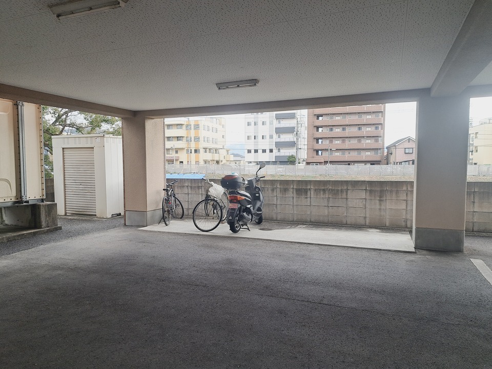 駐輪場