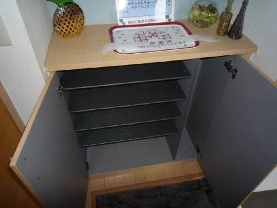 シューズボックス