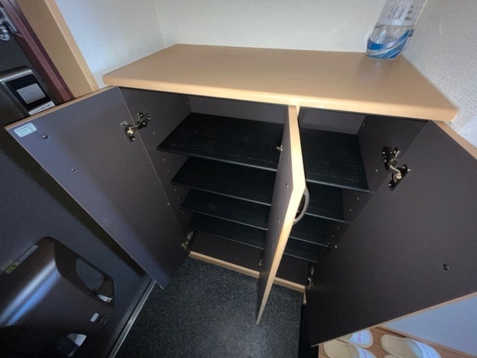 シューズボックス