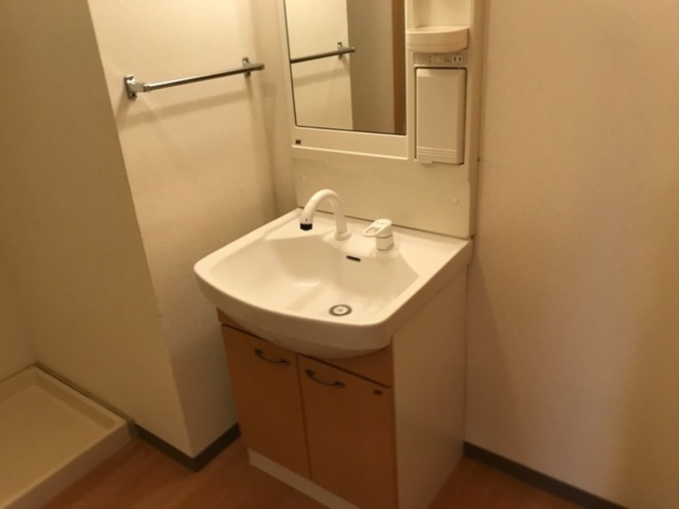 シャワー付洗面化粧台