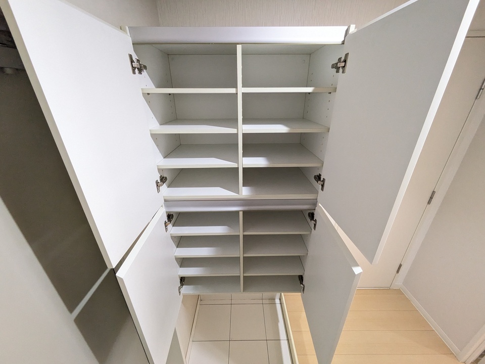 シューズボックス