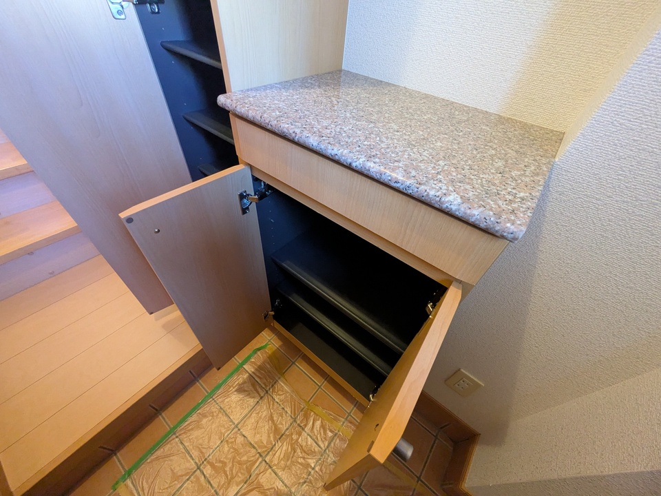 シューズボックス