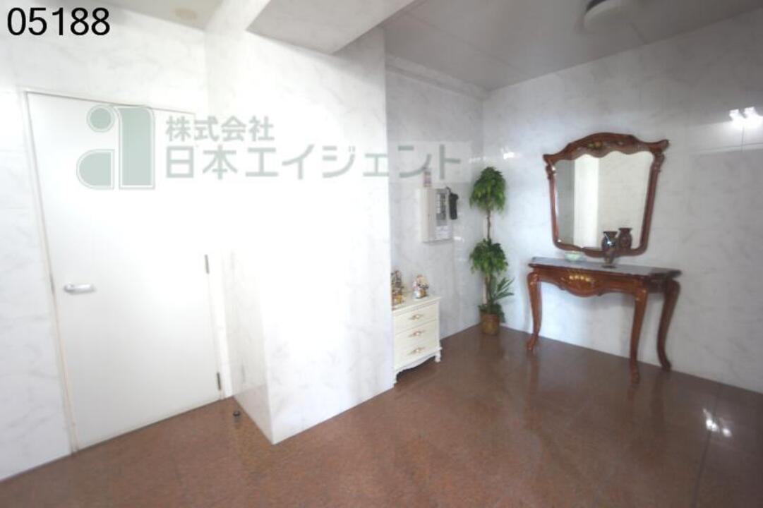 ホール
