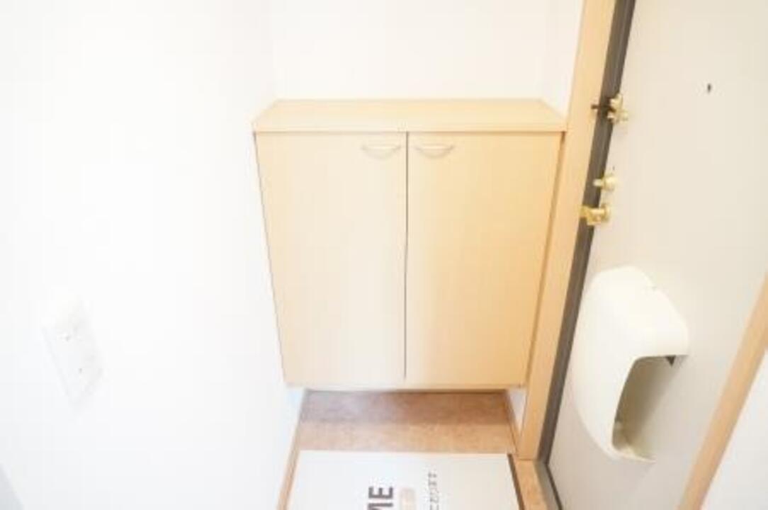 シューズボックス