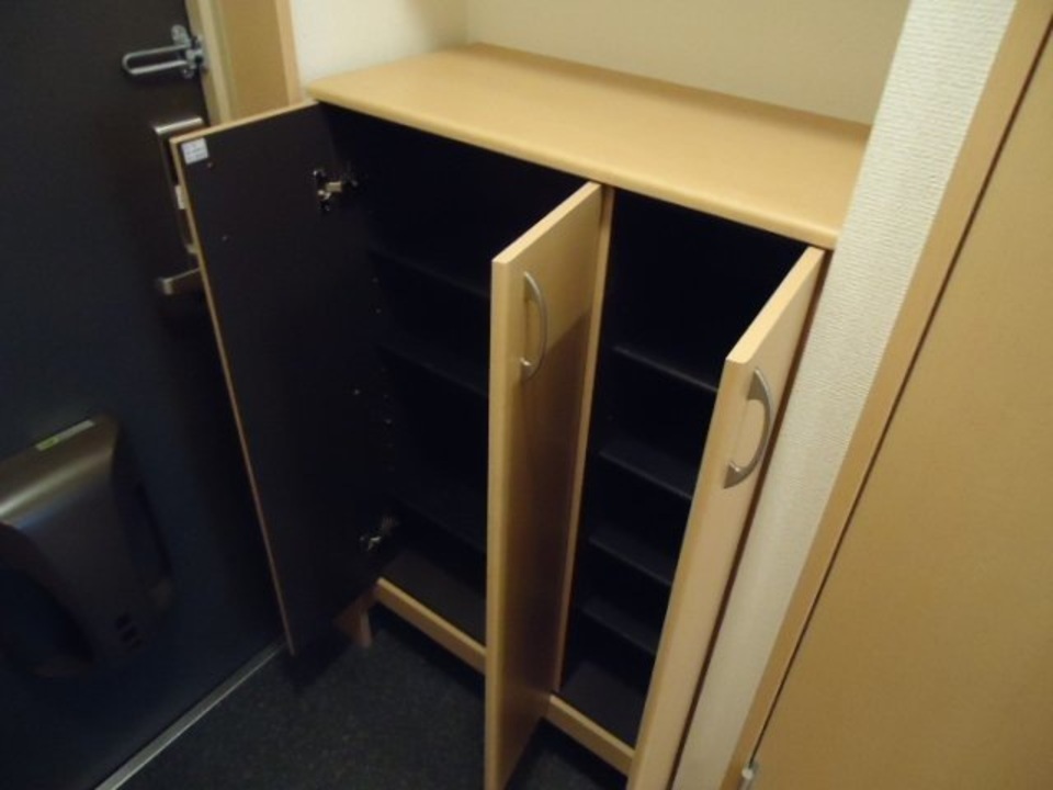 シューズボックス