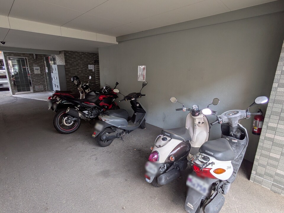 バイク置場