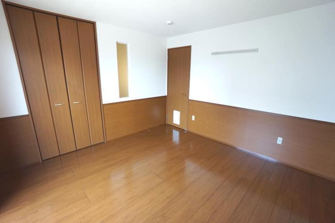 洋室8帖