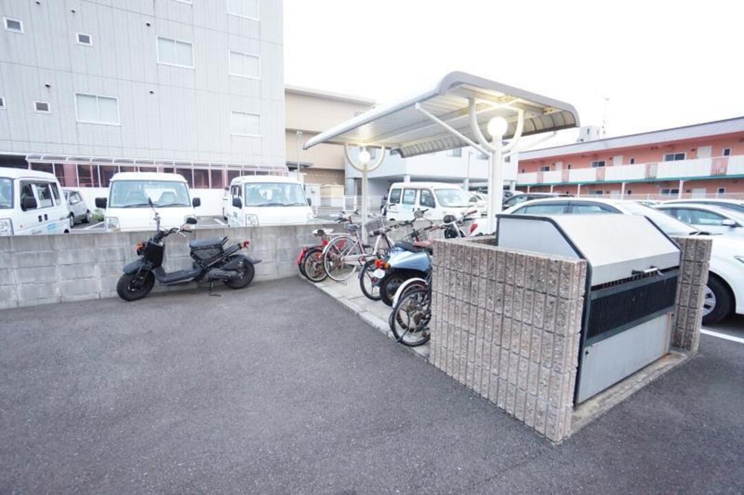 駐輪場