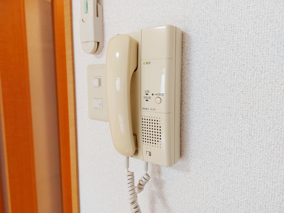 インターホン