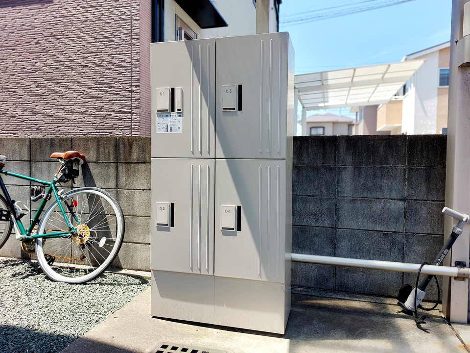宅配ボックス