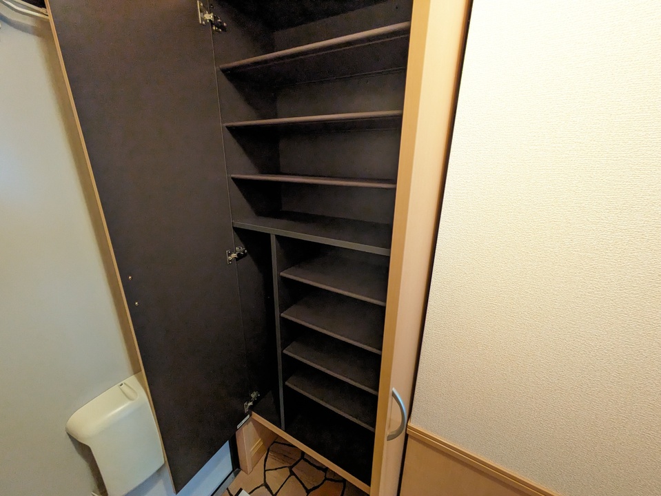 シューズボックス