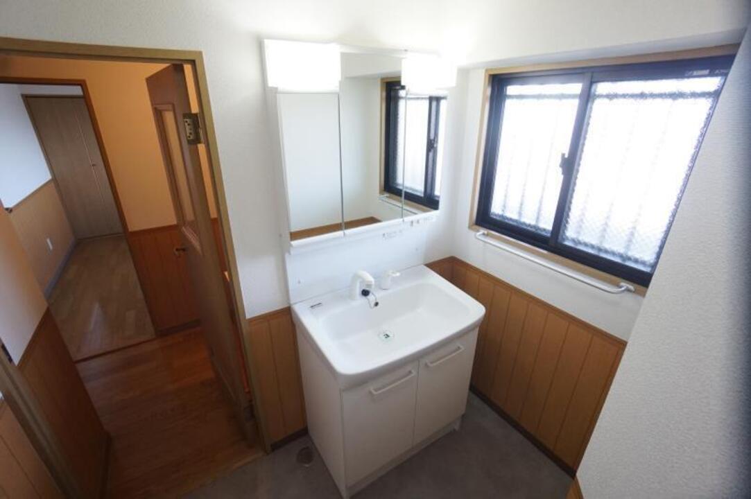 シャンプードレッサー