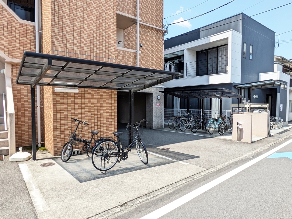 駐輪場