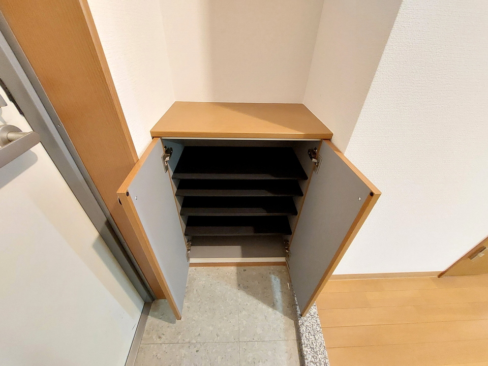 シューズボックス
