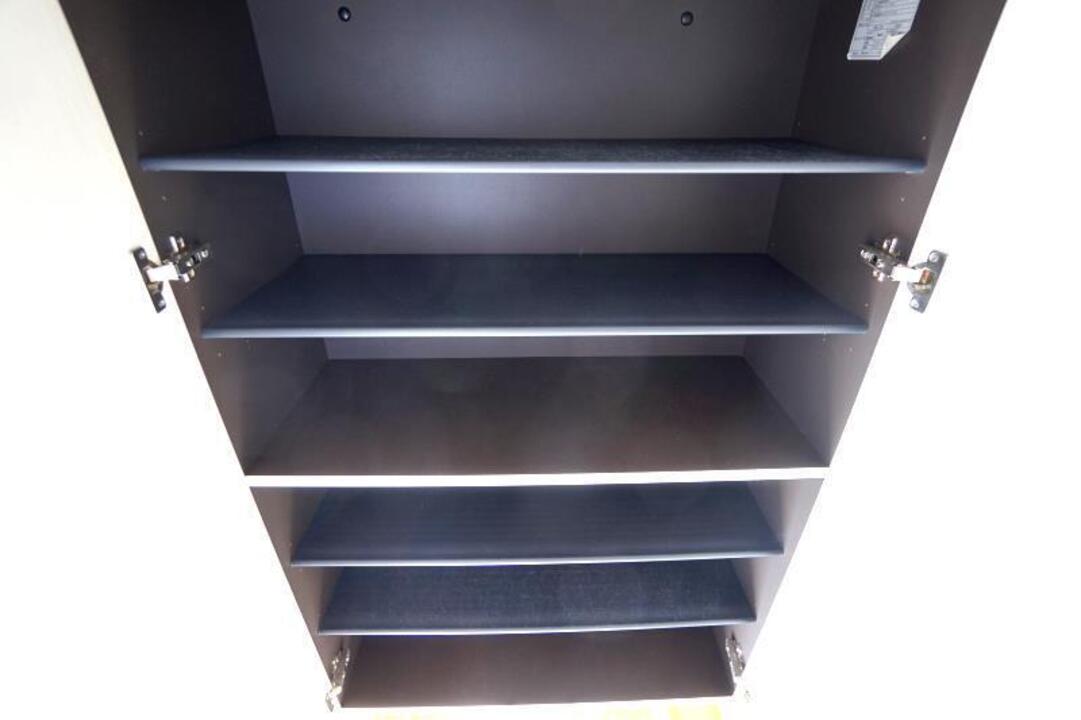 シューズボックス