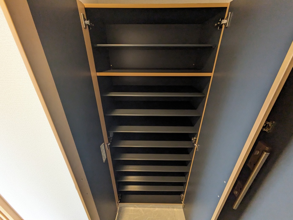 シューズボックス