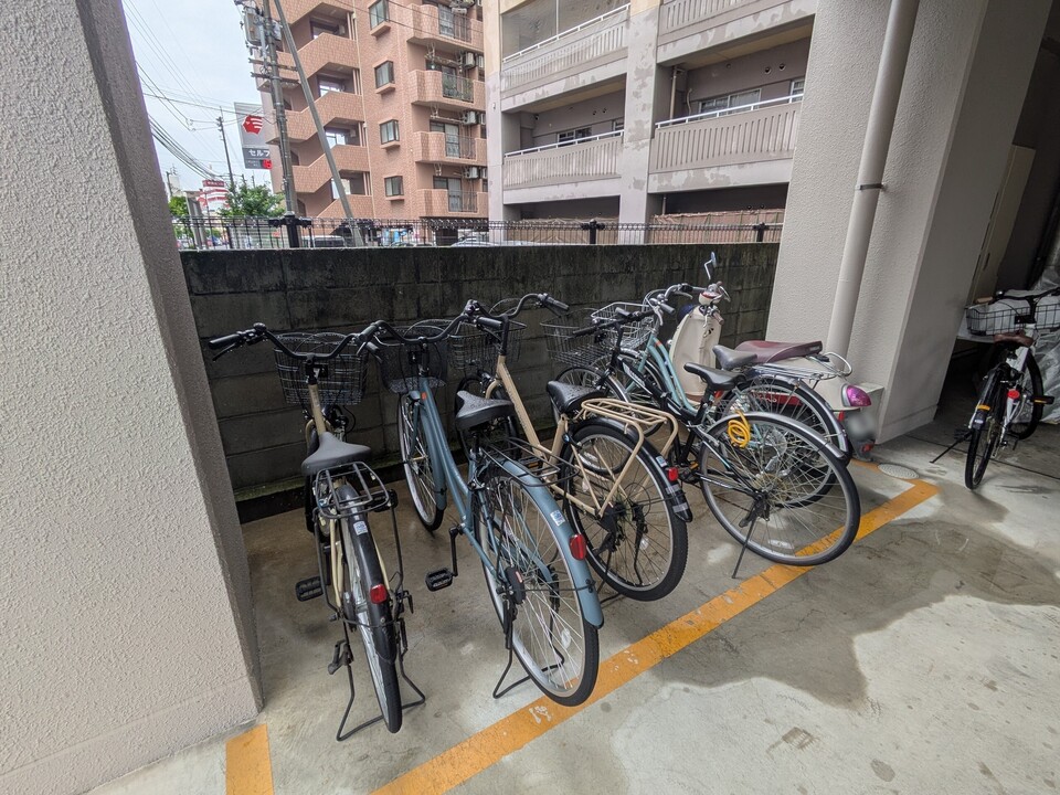 駐輪場