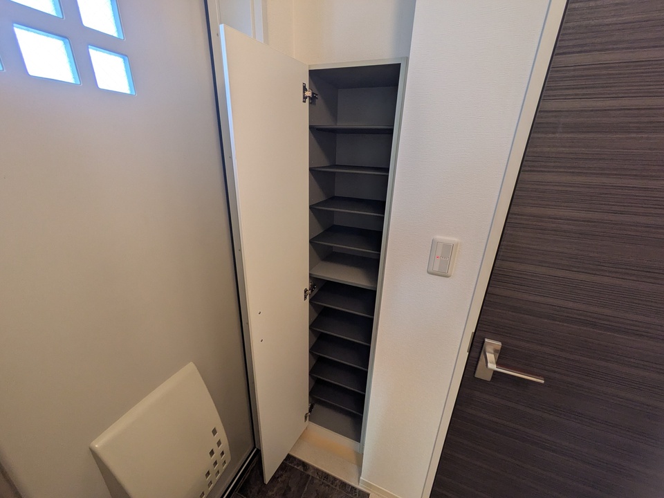 シューズボックス