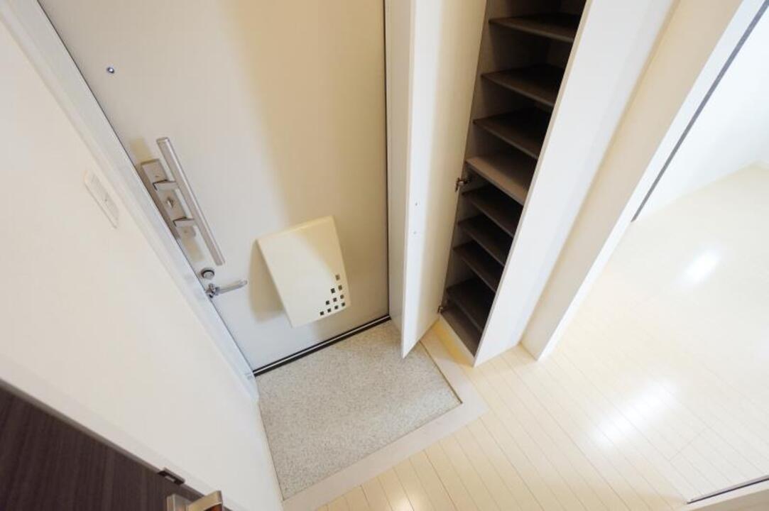 シューズボックス