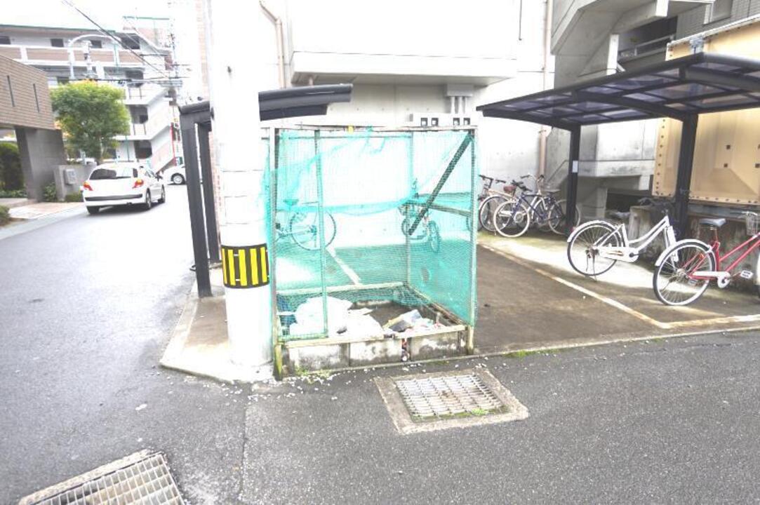 ゴミステーション