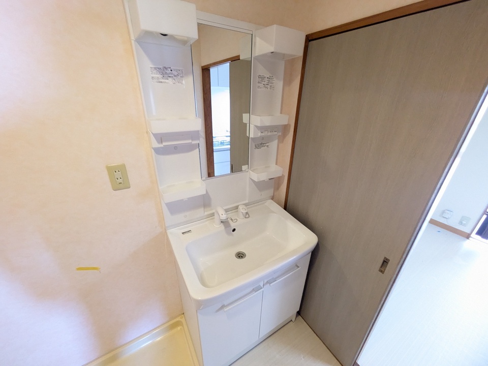 シャワー付洗面化粧台