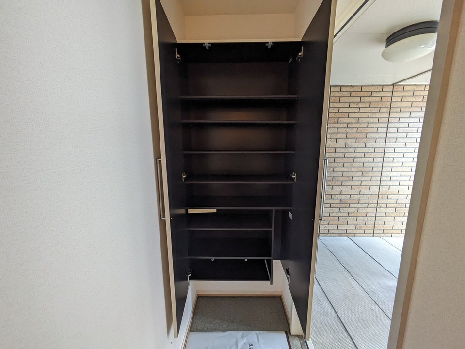 シューズボックス