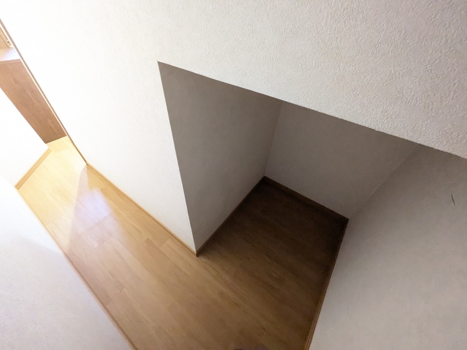 階段下収納
