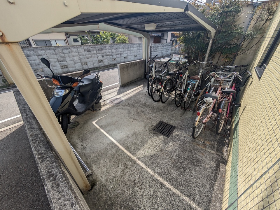 駐輪場